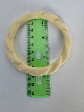 Hand Carved Ivory Tone Twisted Bangle Bracelet